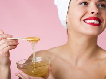 Mẹo làm đẹp từ mật ong